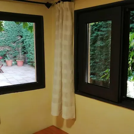 Casita De Piedra De 1900 Restaurada Feriehus *