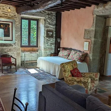 Casita De Piedra De 1900 Restaurada Feriehus Vigo