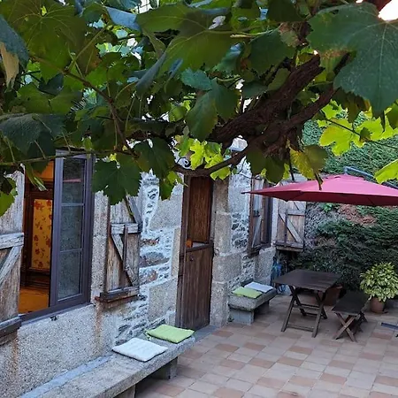 Casita De Piedra De 1900 Restaurada *