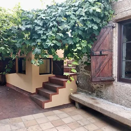 Casita De Piedra De 1900 Restaurada Feriehus *