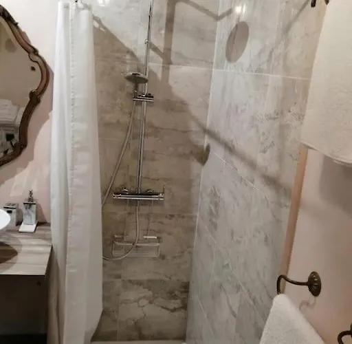 Holiday home Casita De Piedra De 1900 Restaurada